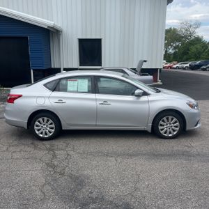 NISSAN SENTRA SV - 10