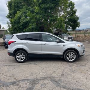 FORD ESCAPE SE - 10