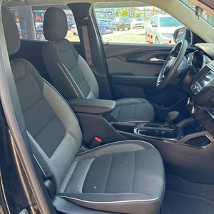 صورة مصغرة 30 لـ 2023 Chevrolet TRAILBLAZER LT