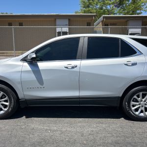 2021 Chevrolet EQUINOX LT — фото 4