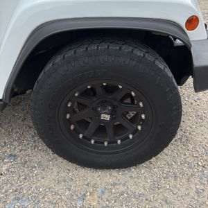 صورة مصغرة 20 لـ 2015 JEEP WRANGLER UNLIMITED SAHARA