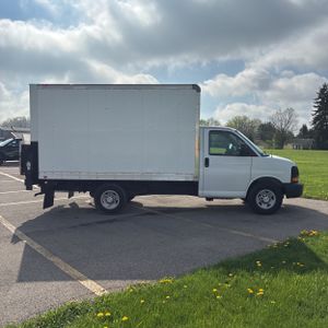 CHEVROLET EXPRESS 3500 - 10