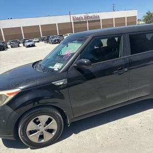 صورة 2 لـ 2014 KIA SOUL BASE