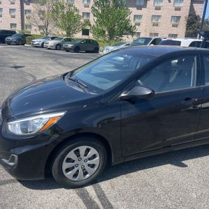 HYUNDAI ACCENT SE - 2