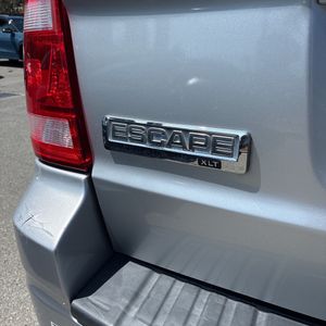 2010 FORD ESCAPE XLT 照片 23