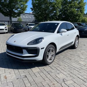 2022 Porsche MACAN BASE — фото 1