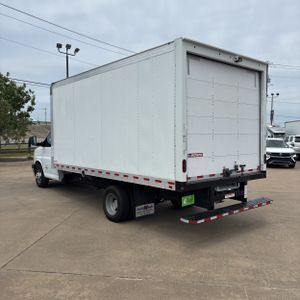 CHEVROLET EXPRESS 4500 - 5