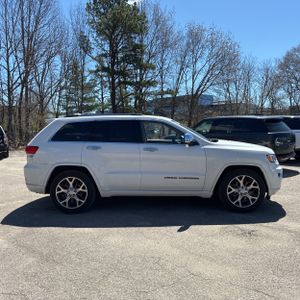 JEEP GRAND CHEROKEE OVERLAND - 10