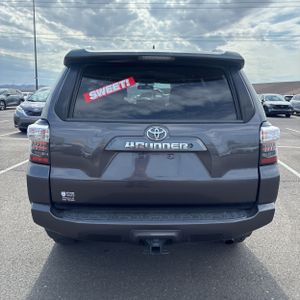 صورة 7 لـ 2015 Toyota 4RUNNER SR5
