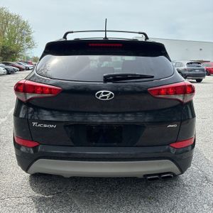 HYUNDAI TUCSON VALUE - 7
