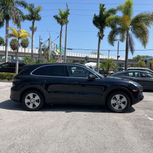 2019 Porsche CAYENNE BASE 照片 10