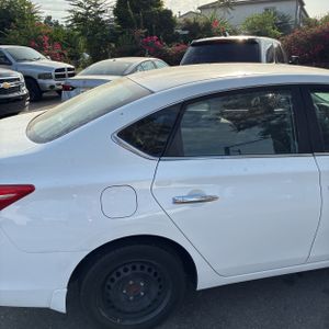 2017 Nissan SENTRA S — фото 9