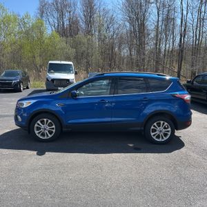 FORD ESCAPE SE - 3