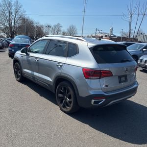 VOLKSWAGEN TAOS SE 4MOTION - 5