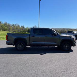 TOYOTA TUNDRA - 10