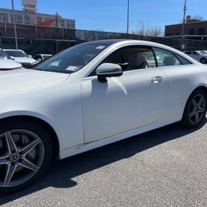 MERCEDES-BENZ E-CLASS - 2