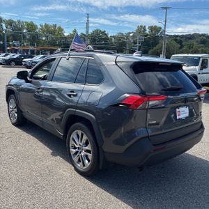 صورة 5 لـ 2025 Toyota RAV4 XLE PREMIUM