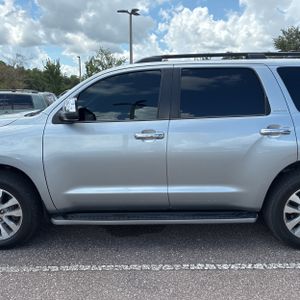 صورة 4 لـ 2016 Toyota SEQUOIA LIMITED