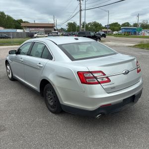 FORD TAURUS SE - 5