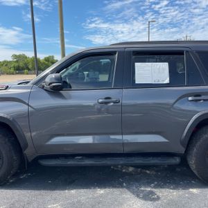 2023 Toyota SEQUOIA TRD PRO 照片 4