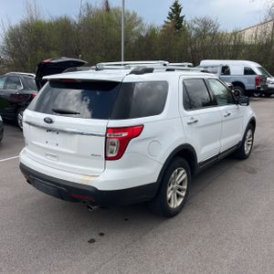 FORD EXPLORER XLT - 8
