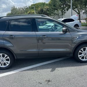 2018 FORD ESCAPE SE 照片 11