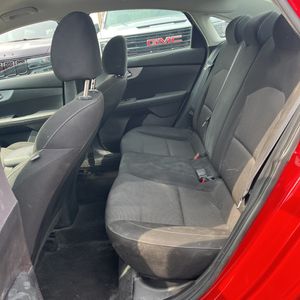 2023 KIA FORTE LXS thumbnail 33