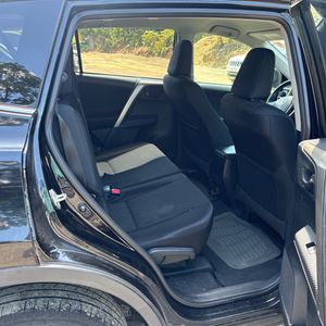 صورة مصغرة 35 لـ 2014 Toyota RAV4 LE