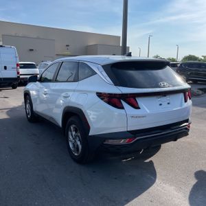 2022 Hyundai TUCSON SE 照片 5