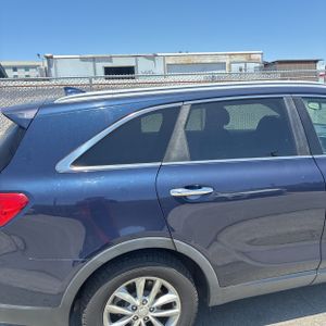 صورة 9 لـ 2018 KIA SORENTO LX