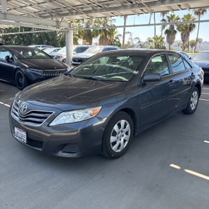TOYOTA CAMRY - 1