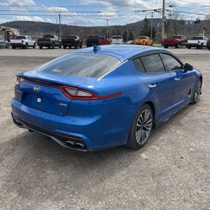 KIA STINGER PREMIUM - 8