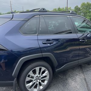 2025 Toyota RAV4 XLE PREMIUM 照片 9
