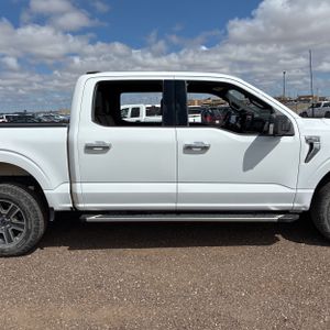 2022 FORD F-150 XLT thumbnail 11