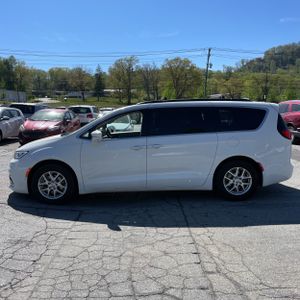 CHRYSLER PACIFICA TOURING L - 3