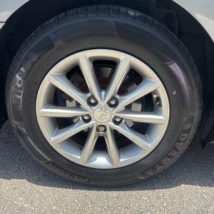 2019 Hyundai SONATA SE — миниатюра 19