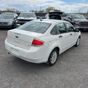 FORD FOCUS SE - 8