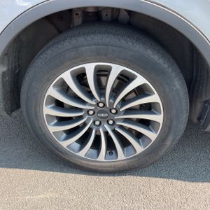 2023 Lincoln AVIATOR STANDARD — миниатюра 19