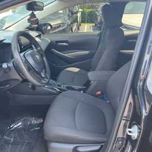 2020 Toyota COROLLA LE thumbnail 31