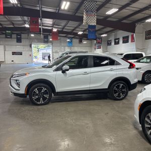 2025 Mitsubishi ECLIPSE CROSS SE — фото 3