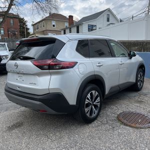 NISSAN ROGUE SV - 8