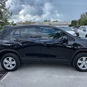صورة 10 لـ 2022 Chevrolet TRAX LS