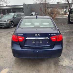 HYUNDAI ELANTRA - 7