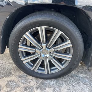 2017 Lexus LX 570 BASE — миниатюра 17