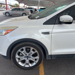 FORD ESCAPE TITANIUM - 2