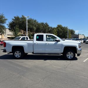 صورة 10 لـ 2018 Chevrolet SILVERADO 1500 LT