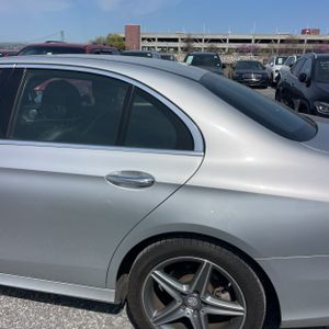 MERCEDES-BENZ E-CLASS - 6