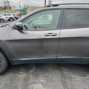 JEEP CHEROKEE LIMITED - 4