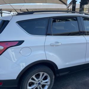 صورة 9 لـ 2018 FORD ESCAPE SE