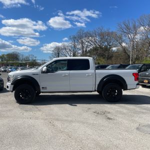 FORD F-150 LARIAT - 3